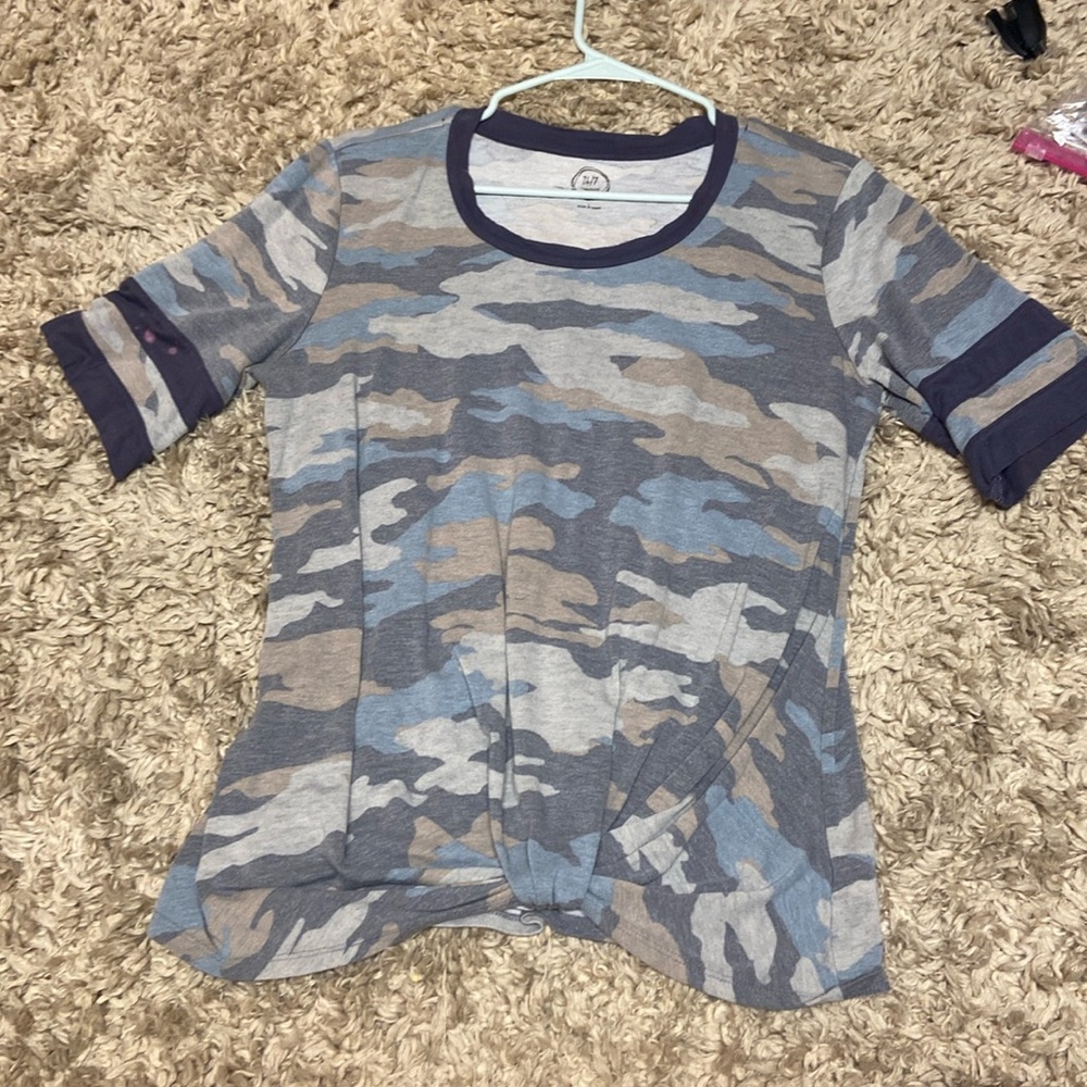 Comfy camo  t-shirt